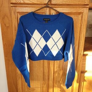 NWOT Blue & White Cropped Argyle Sweater